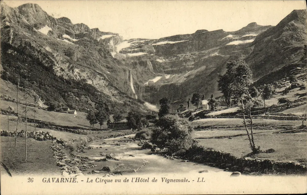 Gavarnie - O Cirque visto do Hotel de Vignemale - LL - Frente