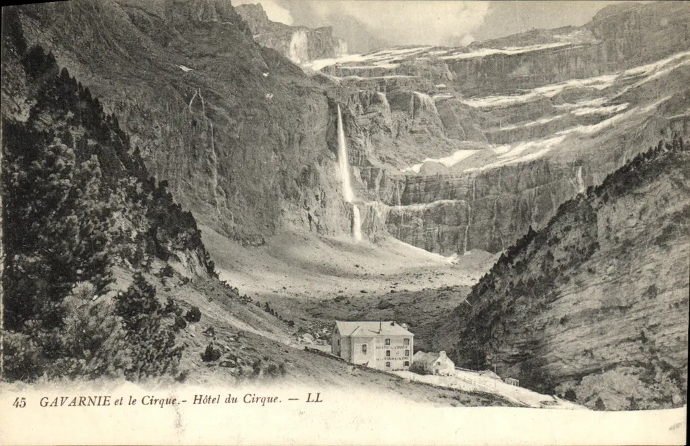 Gavarnie y el Cirque — Hotel du Cirque — LL - Anverso