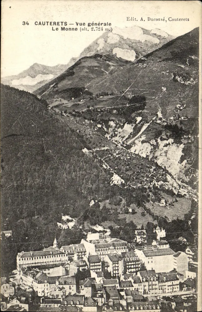 Cauterets — Vista geral — Le Monne (alt. 2.724 m.) — Edit. A. Ducassé, Cauterets - Frente