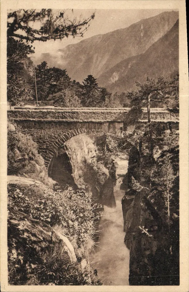Cauterets — O Ponte da Espanha — C° dos Artes Fotomecânicas, Strasbourg - Frente