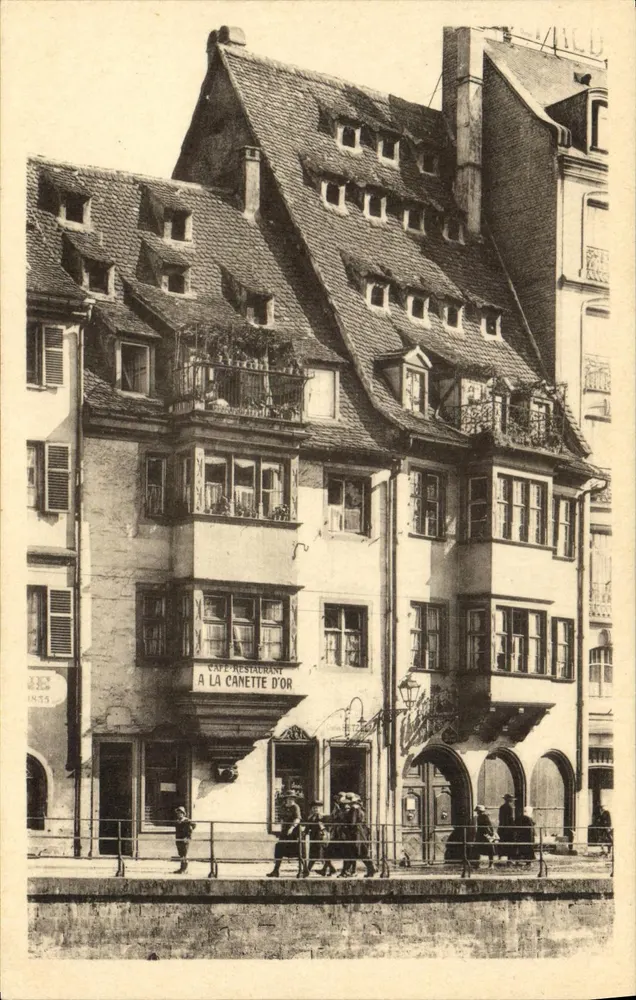 Café-Restaurant bei La Canette d'Or — Straßburg - Vorderseite