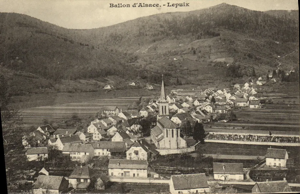 Ballon d'Alsace - Lepuix — vista aérea do vilarejo com igreja — editor não identificado, n° de série 69 - Frente