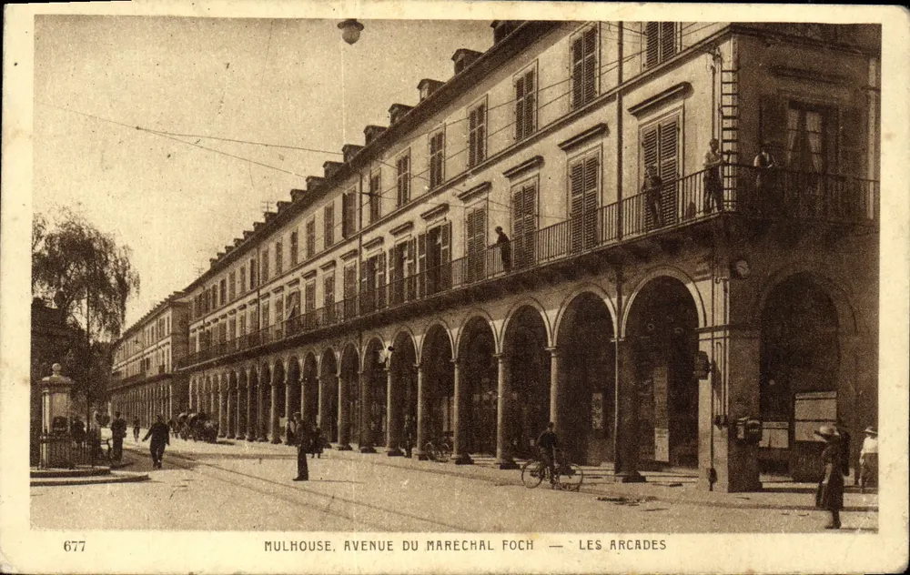 Mulhouse, Avenue du Maréchal Foch — Les Arcades — Imp. E. & H. BRAUN - Vorderseite