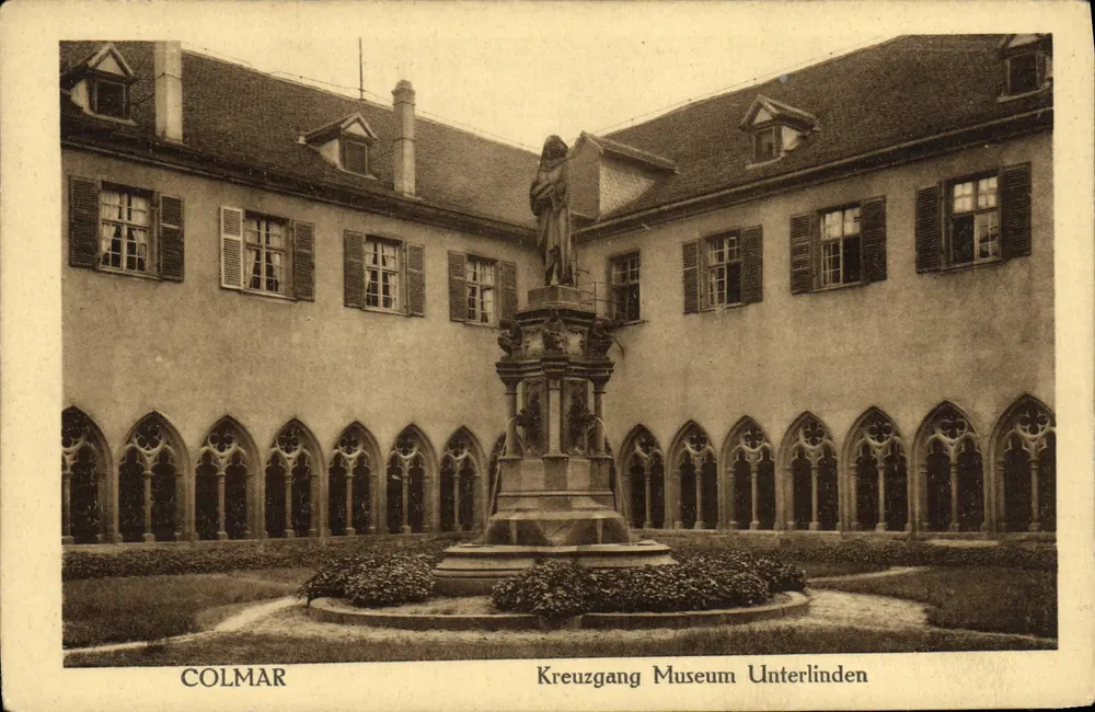 Colmar — Hof des Museums Unterlinden mit Statue — Jul. Xiména & Cie, Straßburg - Vorderseite