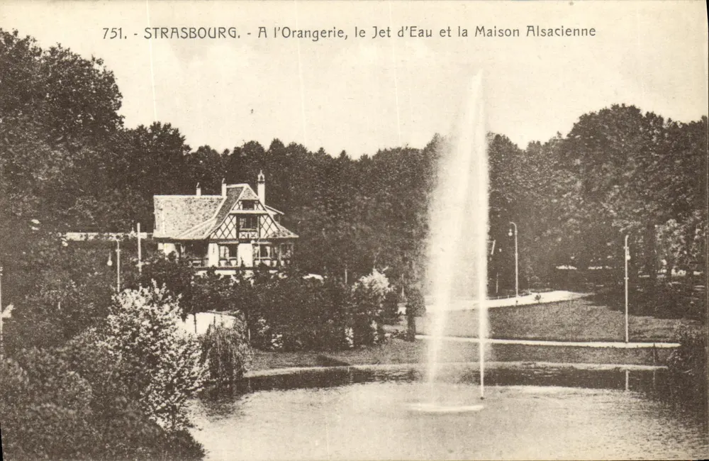 Straßburg - Am Orangerie, der Wasserstrahl und das elsässische Haus — unbekannter Verleger, Seriennummer 751 - Vorderseite