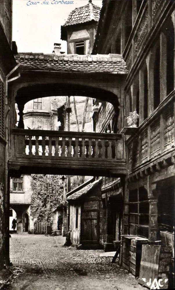 Cour do Corvo — Estrasburgo — Edições J. Arnold, Colmar - Frente