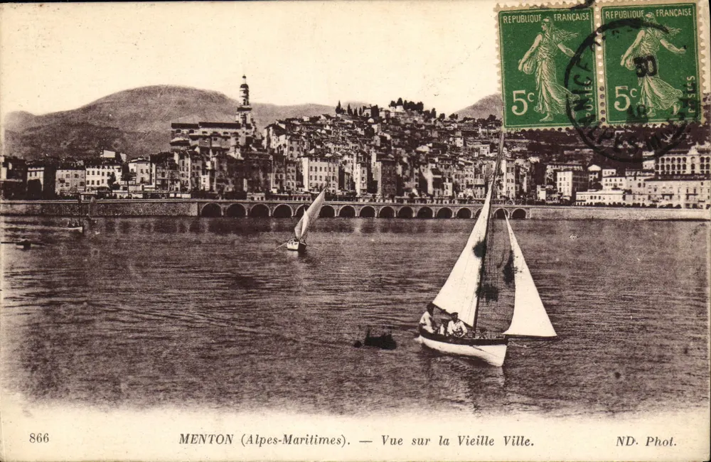 Menton (Alpes-Maritimes) — Ansicht der Altstadt — ND. Foto n°866 - Vorderseite