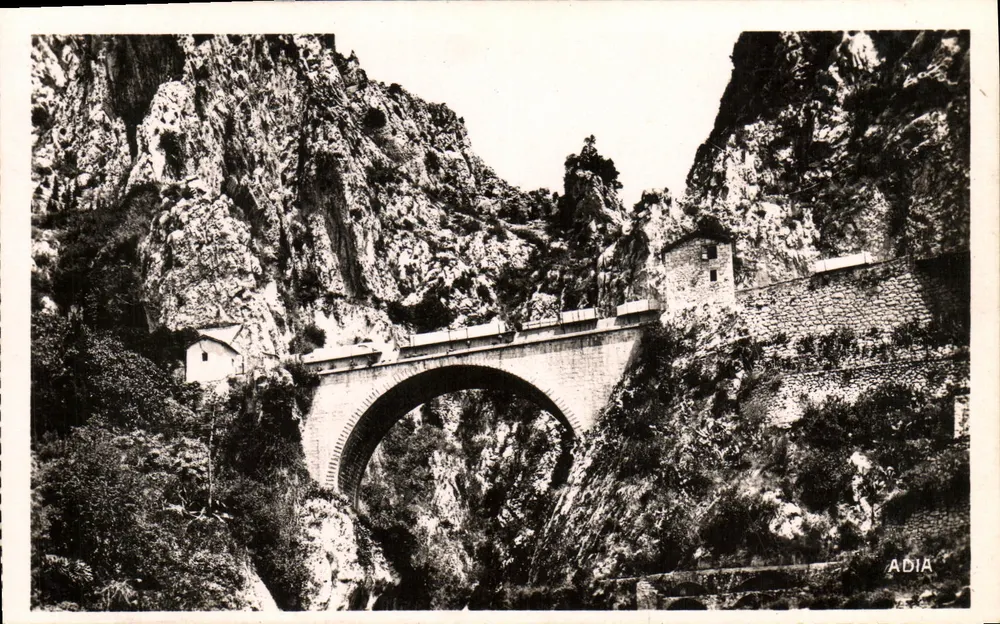 Brücke Saint-Louis — Französisch-Italienische Grenze — Les Belles Éditions Franchises, Nice - Vorderseite