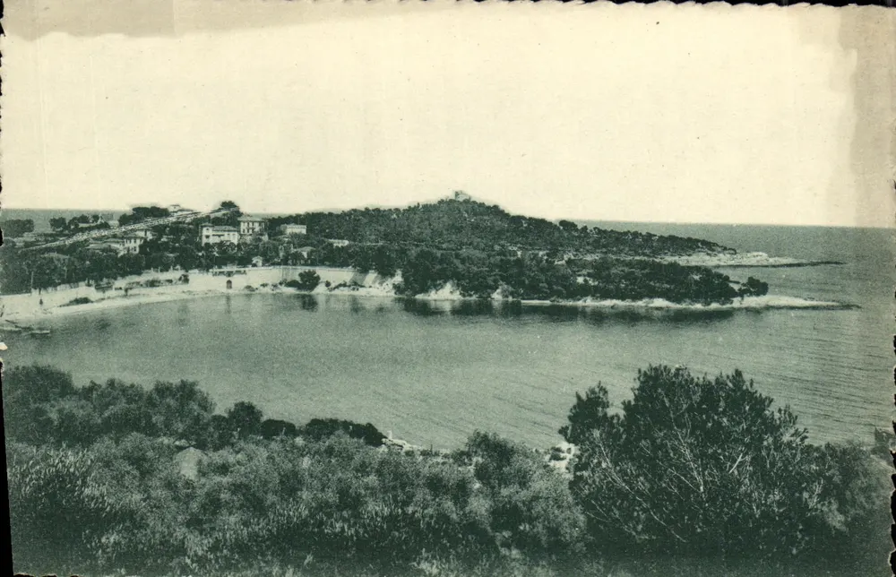 Saint-Jean-Cap-Ferrat — Baie des Fosses — Verlag Denis Maria - Vorderseite