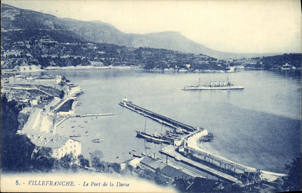Villefranche - Le Port de la Darse — Ansicht des Hafens mit einem Militärschiff — Verleger nicht sichtbar, Seriennummer 5 - Vorderseite