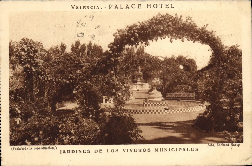 Valência - Palace Hotel — Jardins de los Viveros Municipales — Foto. Barberà Masip - Frente