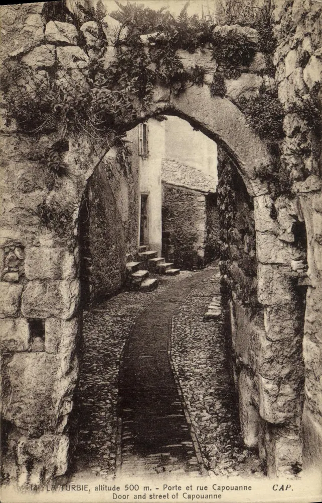 La Turbie, Höhe 500 m. — Tor und Straße Capouanne — CAP. - Vorderseite