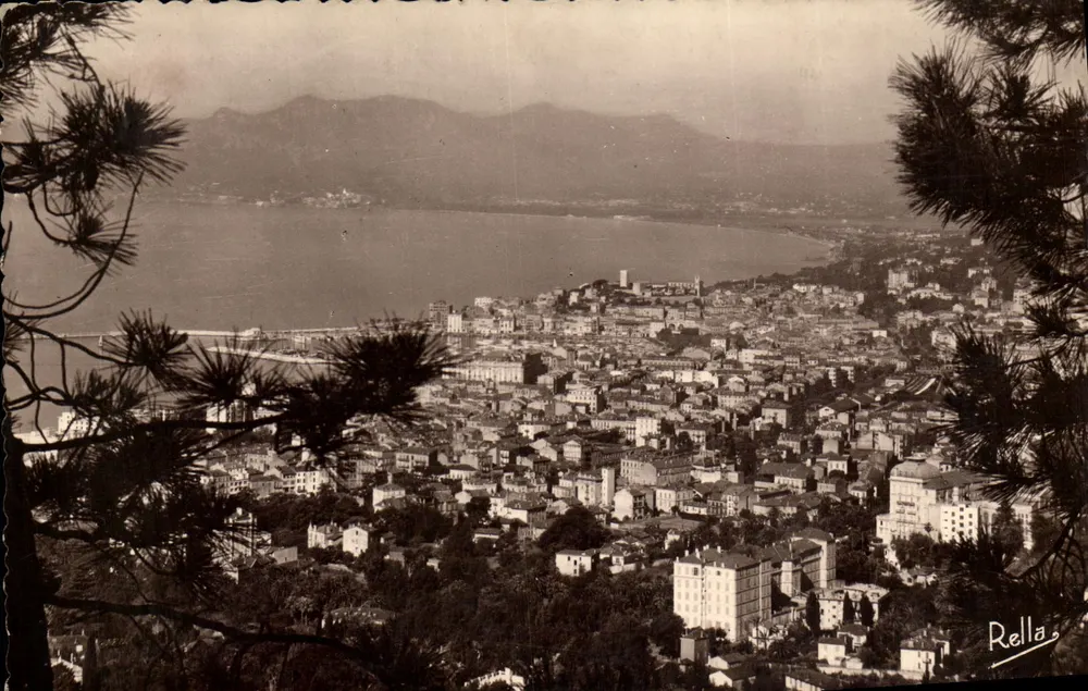 Allgemeiner Blick auf Cannes — Super-Cannes — oder Sonne — Verlag Rella, Nr. 2190 - Vorderseite