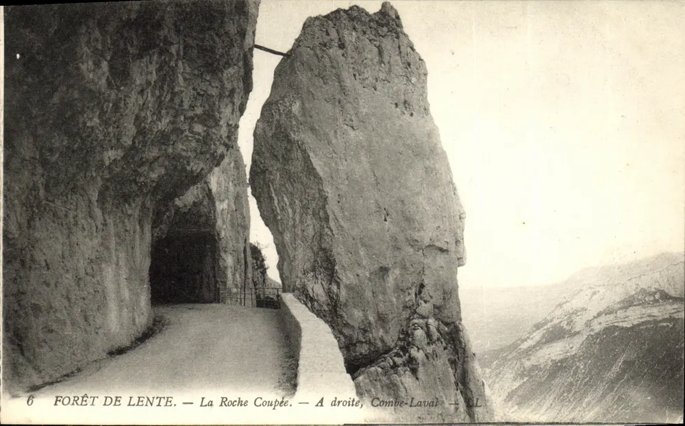 Forêt de Lente — La Roche Coupée — Combe-Laval — AL - Recto