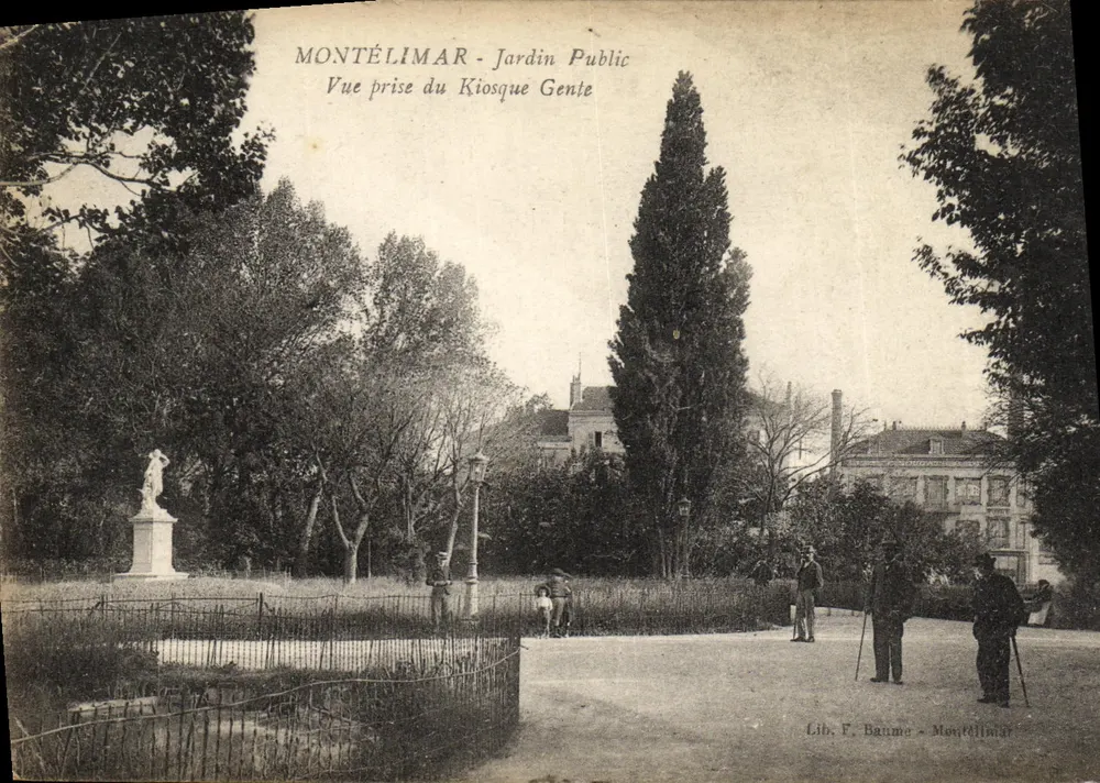 Montélimar - Öffentlicher Garten — Ansicht vom Gente-Kiosk — Lib. F. Baume - Montélimar - Vorderseite
