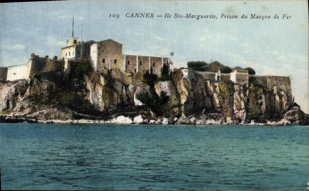 CANNES — Ile Ste-Marguerite, Prisión del Hombre de Hierro — Editor: 109 - Anverso