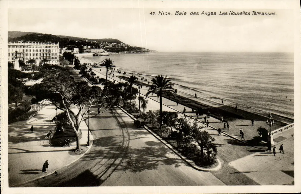 Nice. Baía dos Anjos. As Novas Terrasses — J. Gilletta e Cie, NICE, n°47 - Frente