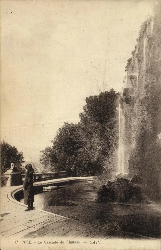 Nice - A Cachoeira do Castelo — CAP. — N° 117 - Frente