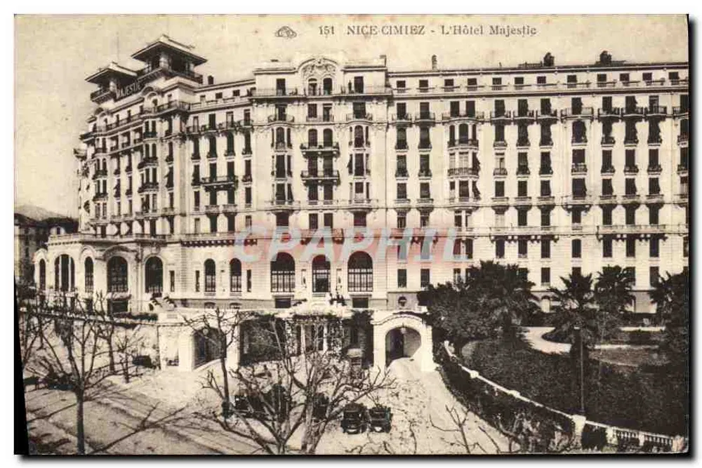 Nice-Cimiez - O Hotel Majestique — editor: 151 NICE-CIMIEZ - Frente