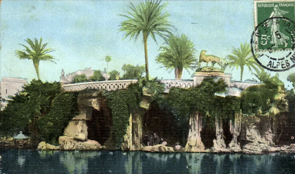 Landschap met brug en leeuwenbeeld — Alpes-Maritimes — uitgever niet zichtbaar - Voorkant