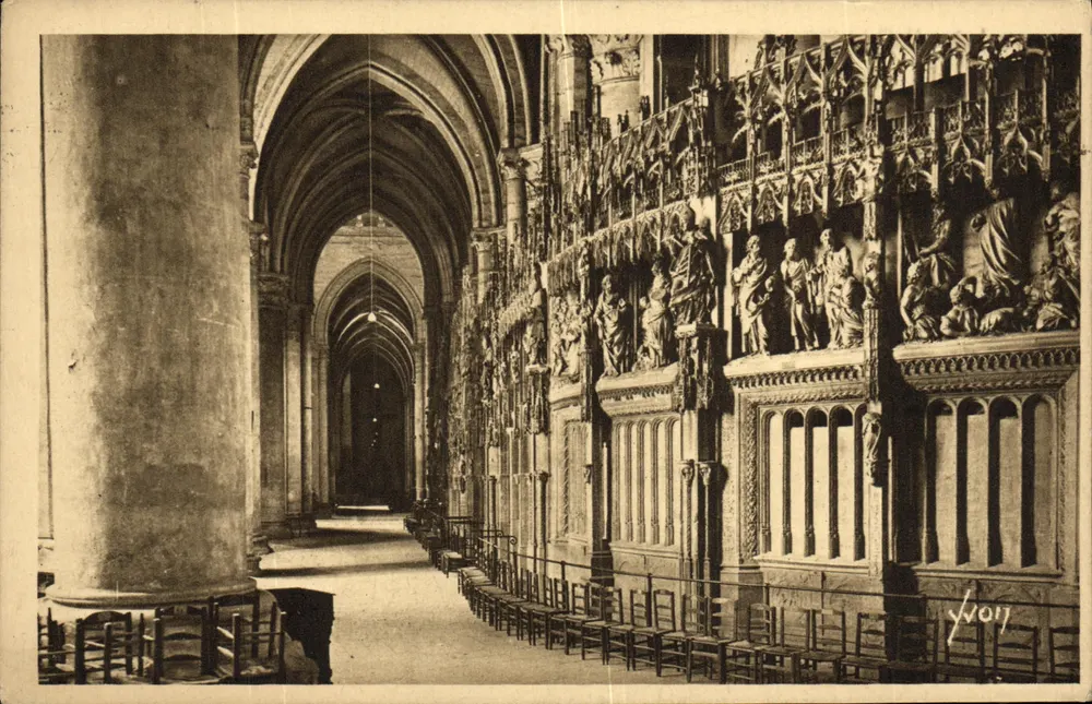 Innenansicht der Kathedrale - Der Ambulatorium — Les Éditions d'Art Yvon, n° 4017 - Vorderseite