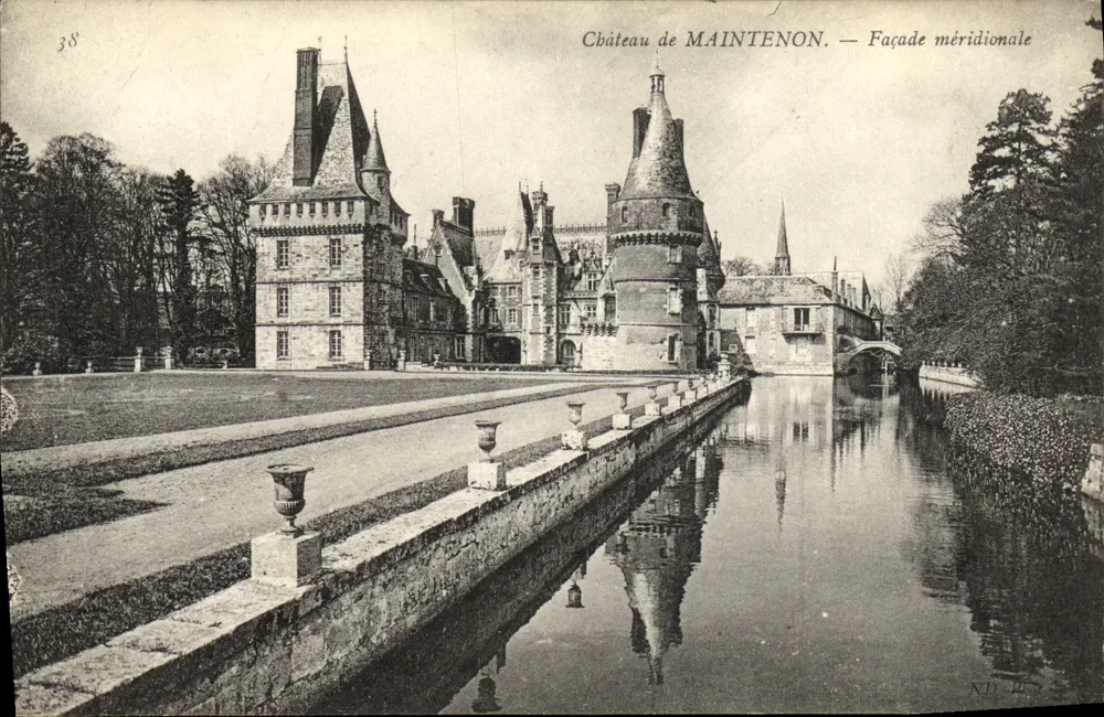 Castelo de MAINTENON — Facha meridional - Frente