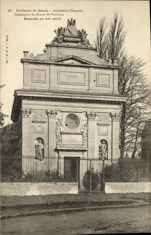 Um Dreux — Alte Kapelle — Grabmal von Diane de Poitiers - Vorderseite