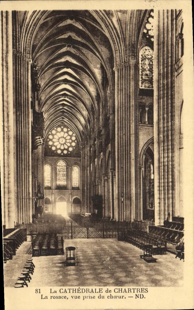 Die Kathedrale von Chartres — Die Rosefenster aus der Kirchenmitte gesehen — ND. - Vorderseite