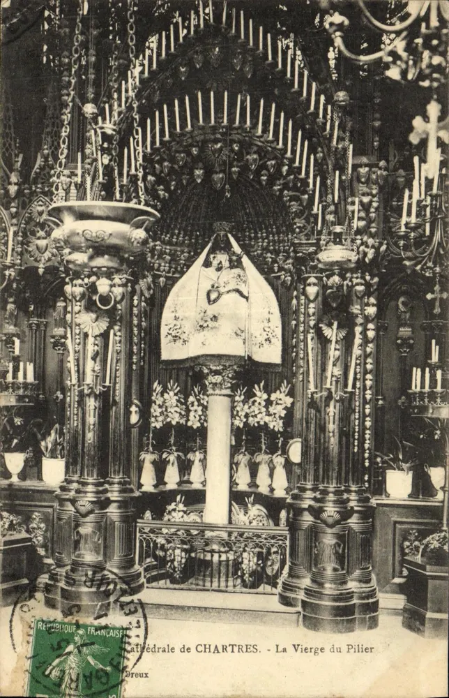 Catedral de CHARTRES - A Virgem do Pilar - Frente