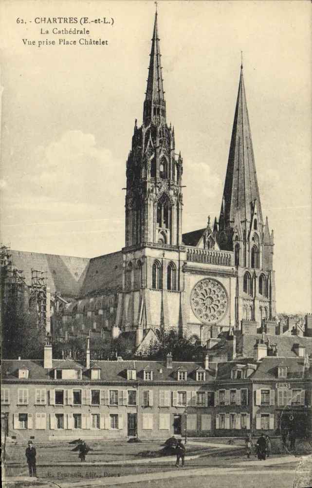 Chartres (E-et-L.) — Ansicht der Kathedrale von Place Châtelet — S. Fourcault, Verlag, Droux - Vorderseite