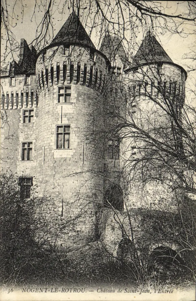 Nogent-le-Rotrou — Schloss Saint-Jean, der Eingang - Vorderseite
