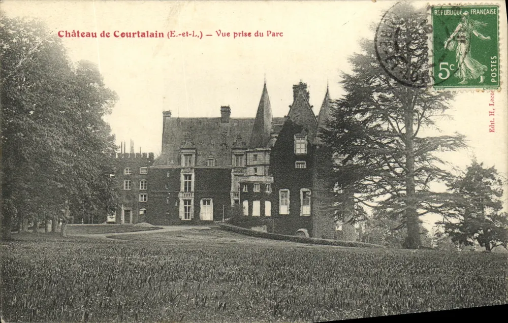 Château de Courtalain (E.-et-L.) — Ansicht vom Park aus — Verlag: H. Leoo - Vorderseite