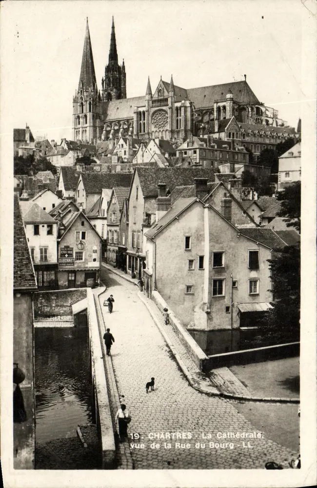 Chartres - Die Kathedrale: Ansicht der Rue du Bourg - LL - Vorderseite