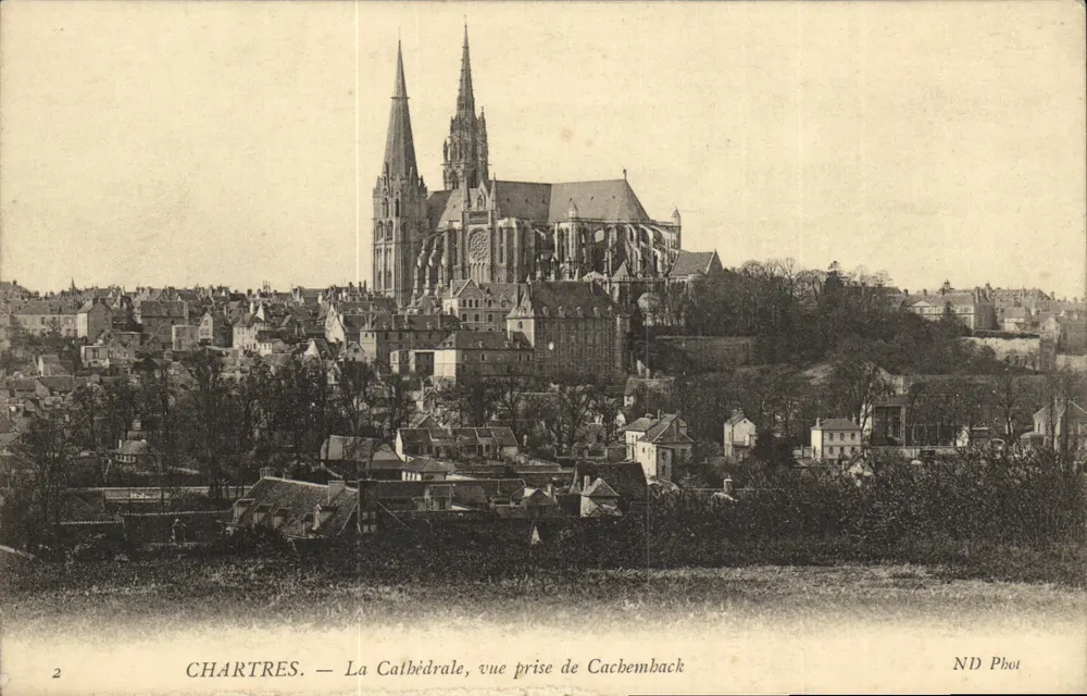 Chartres — La Cathédrale, vue prise de Cachemback — ND Phot - Voorkant