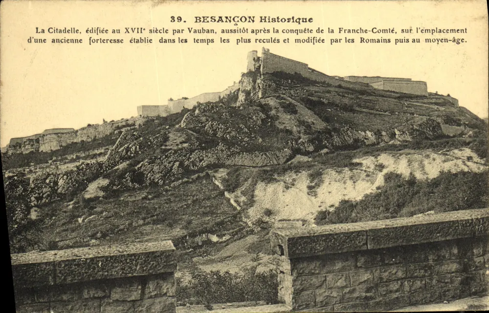 Besançon Histórica — Cidadela construída no século XVII por Vauban — série 39 - Frente