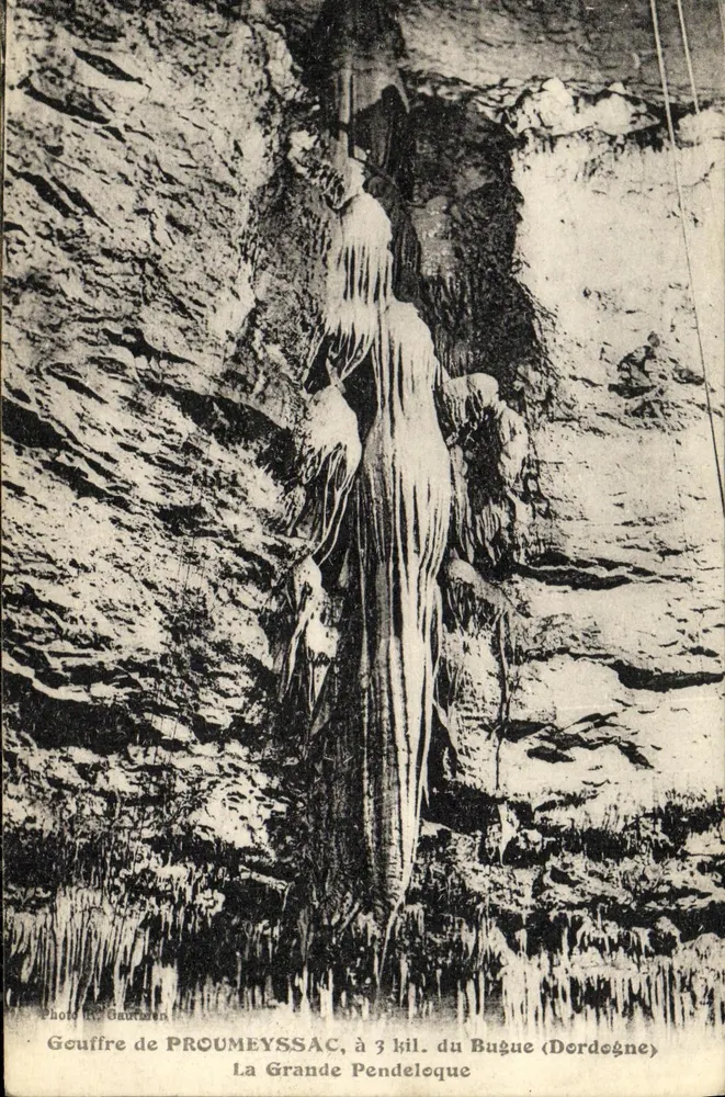 Gouffre di PROUMEYSSAC — La Grande Pendeloque — Foto R. Gauthier - Recto