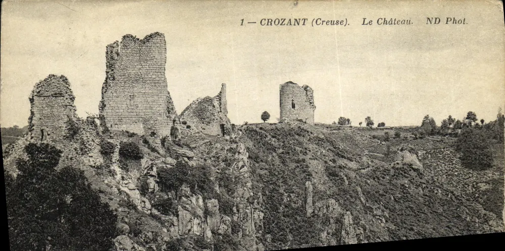 Crozant (Creuse) — O Castelo — ND Phot. - Frente