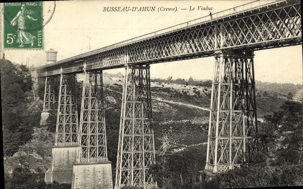 Busseau-d'Ahun (Creuse) — O Viaduto — Editor não visível - Frente