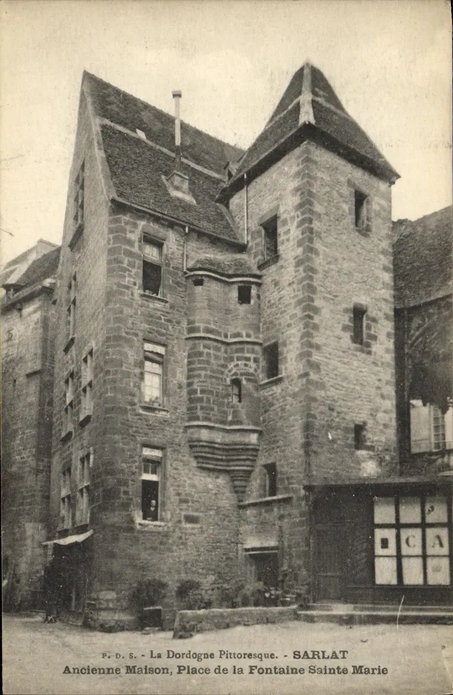 Sarlat-la-Canéda - Altes pittoreskes Haus, Place de la Fontaine Sainte-Marie - Vorderseite