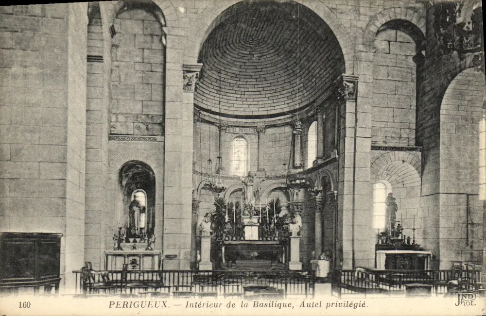 Périgueux — Innenansicht der Basilika, Privilegierter Altar — JND Fotografie - Vorderseite