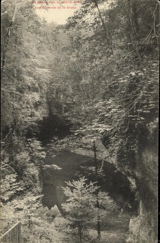 La Grotte de la Grace-Dieu — Allgemeiner Blick in die Höhle — Éditeur : La Grotte de la Grace-Dieu - Vorderseite