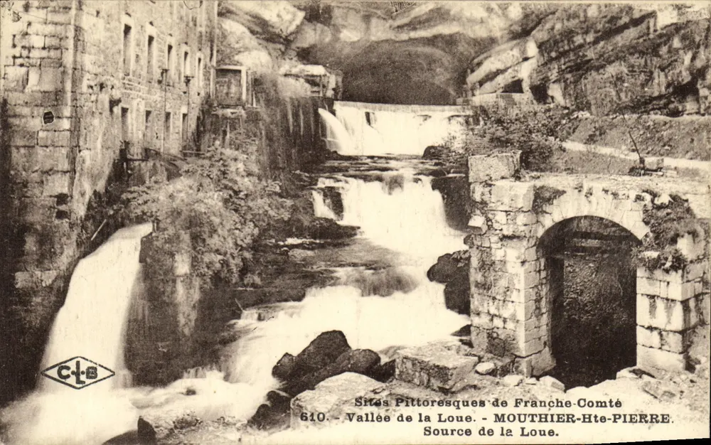 Vale da Loue — Fonte da Loue — MOUTHIER-Haute-PIERRE — Sítios Pitorescos da Franche-Comté — C.L.B. 610 - Frente