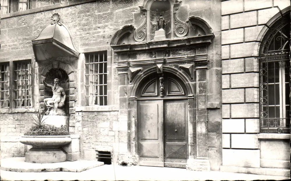 Fonte dos Carmelitas — Besançon (Doubs) — Edições E. PROTET, N° 1055 - Frente