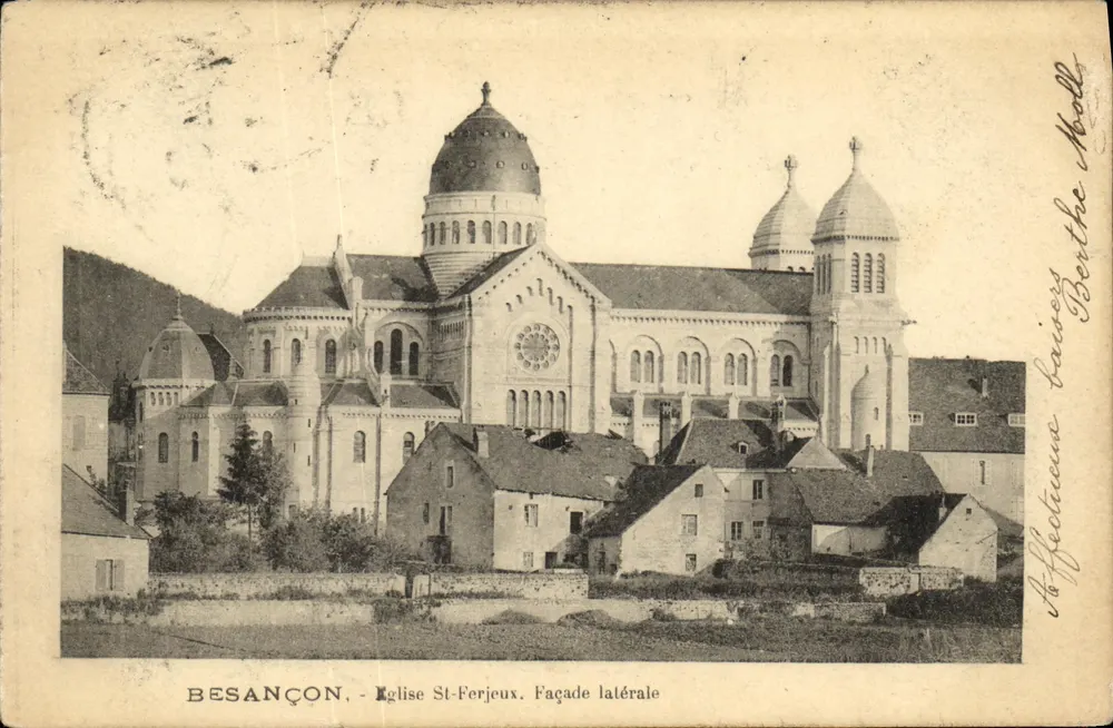 Besançon - Igreja de São Ferjeux. Fachada lateral — Imprimerie Berthe Molds - Frente