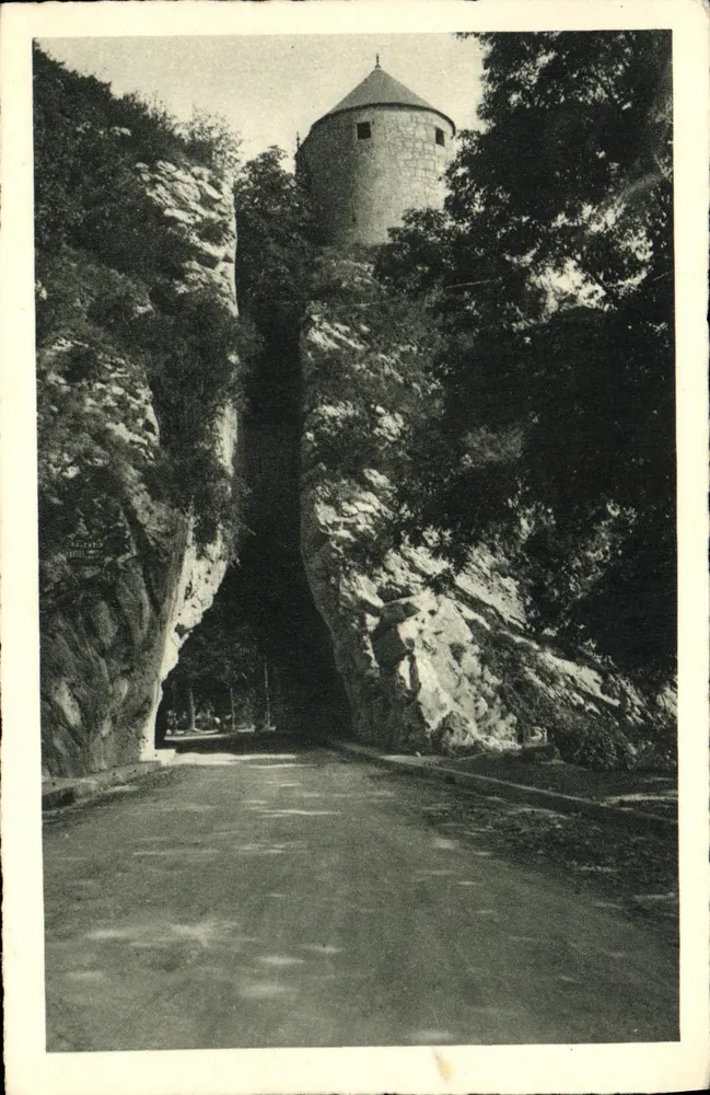 A Porta Taitée — Besançon-les-Bains — Edição Léon Trairé - Frente