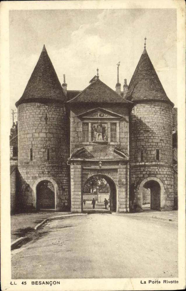 Besançon — A Porta Rivotte — LL 45 - Frente