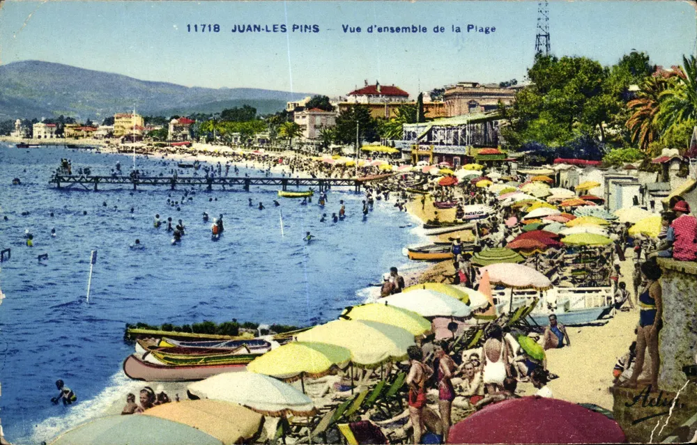 Juan-les-Pins — Vue d'ensemble de la Plage — éditeur A. Lévy & Cie, n° 11718 - Frente