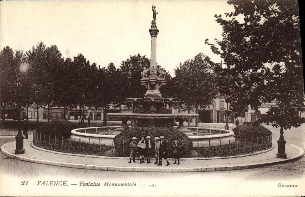 Valence — Fonte Monumental — Selecta - Frente