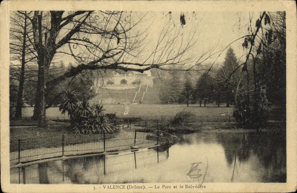 Valence (Drôme) — Le Parc et le Belvédère — Éditeur : n°5 - Frente