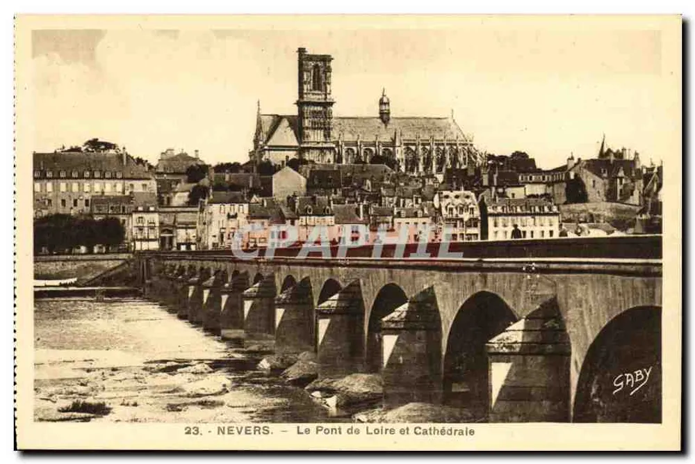 Nevers — El Puente del Loira y la Catedral — Saby - Anverso